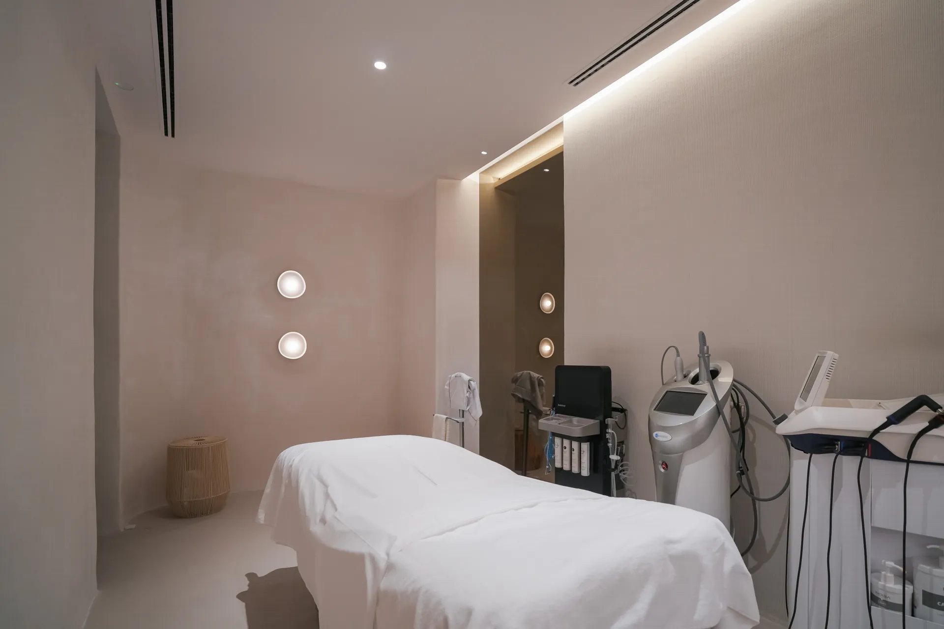 Milfey Beauty HydraFacial treatment room